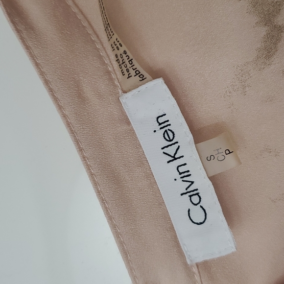 CK Soft Pink Snake Skin Pattern Blouse - Picture 4 of 4